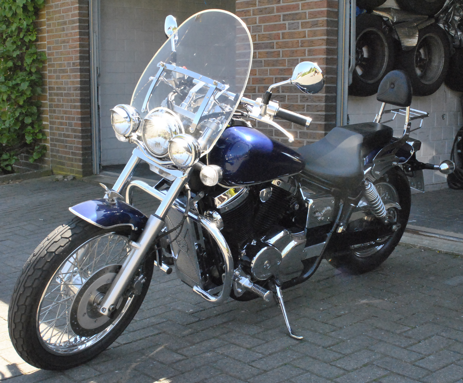 VT 750